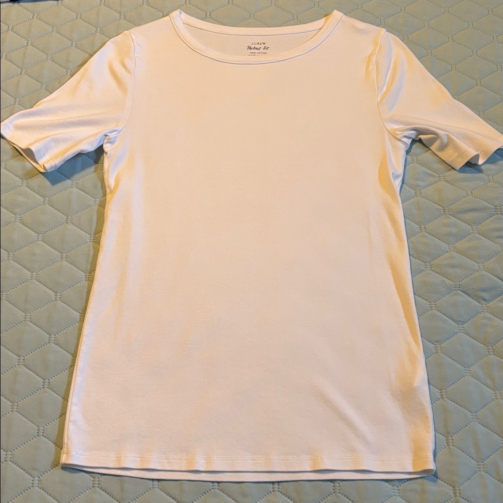 J. Crew White Perfect Fit Tee SZ M